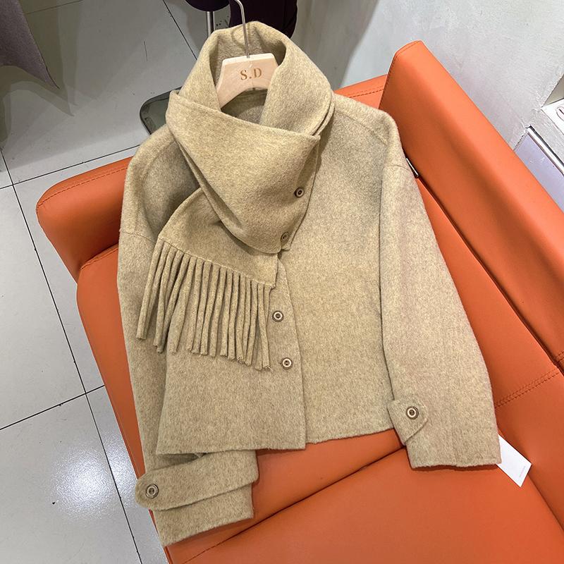 秋冬季米白色短款毛呢外套高级感