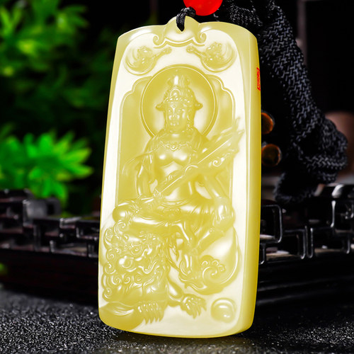 新疆大师张亚龙作品 和田玉若羌鸡油黄黄玉文殊菩萨挂件55.17克