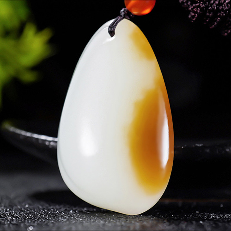 新疆郭磊作品和田玉糖羊脂白玉且末金山料时来运转原石21.50克