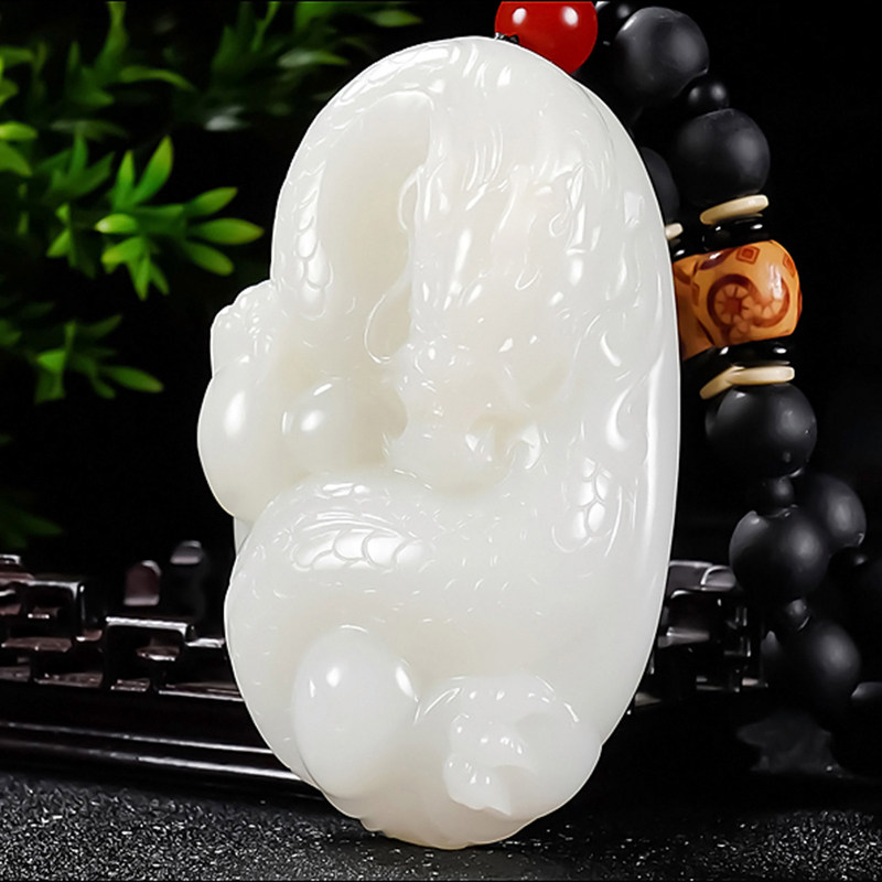 新疆大师张亚龙作品和田玉羊脂白玉油膏料龙把件251.43克