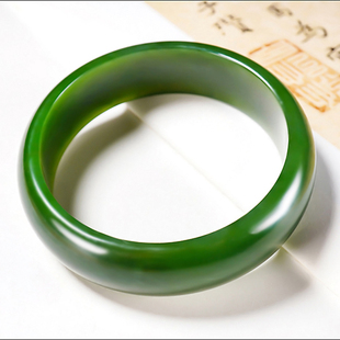 新疆张亚龙作品和田玉俄料无黑点7号矿碧玉手镯67.76克 内径59mm