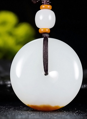 新疆大师郭磊作品和田玉且末金山料糖羊脂白玉平安扣23.23克