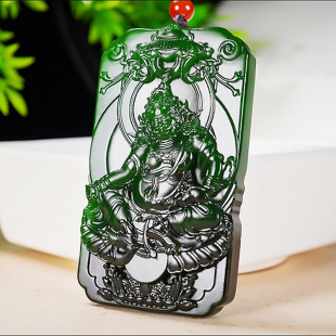 新疆和田玉俄料阳绿7号矿红皮碧玉黄财神挂件71.70克张亚龙作品