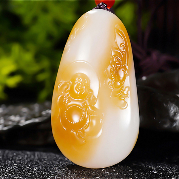 新疆大师冯立辉作品和田玉且末金山料糖羊脂白玉笑佛挂件23.94克