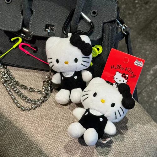日本黑白爱心扣智秀同款hellokitty凯蒂猫哈喽公仔钥匙扣挂件挂饰