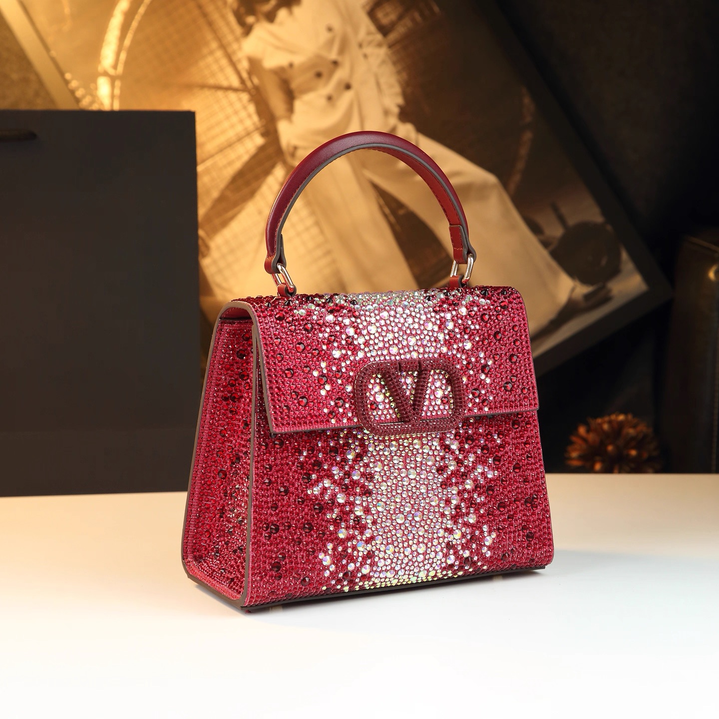 2025新款高奢明星专柜同款时尚大气满钻手提包斜挎包单肩包包VV