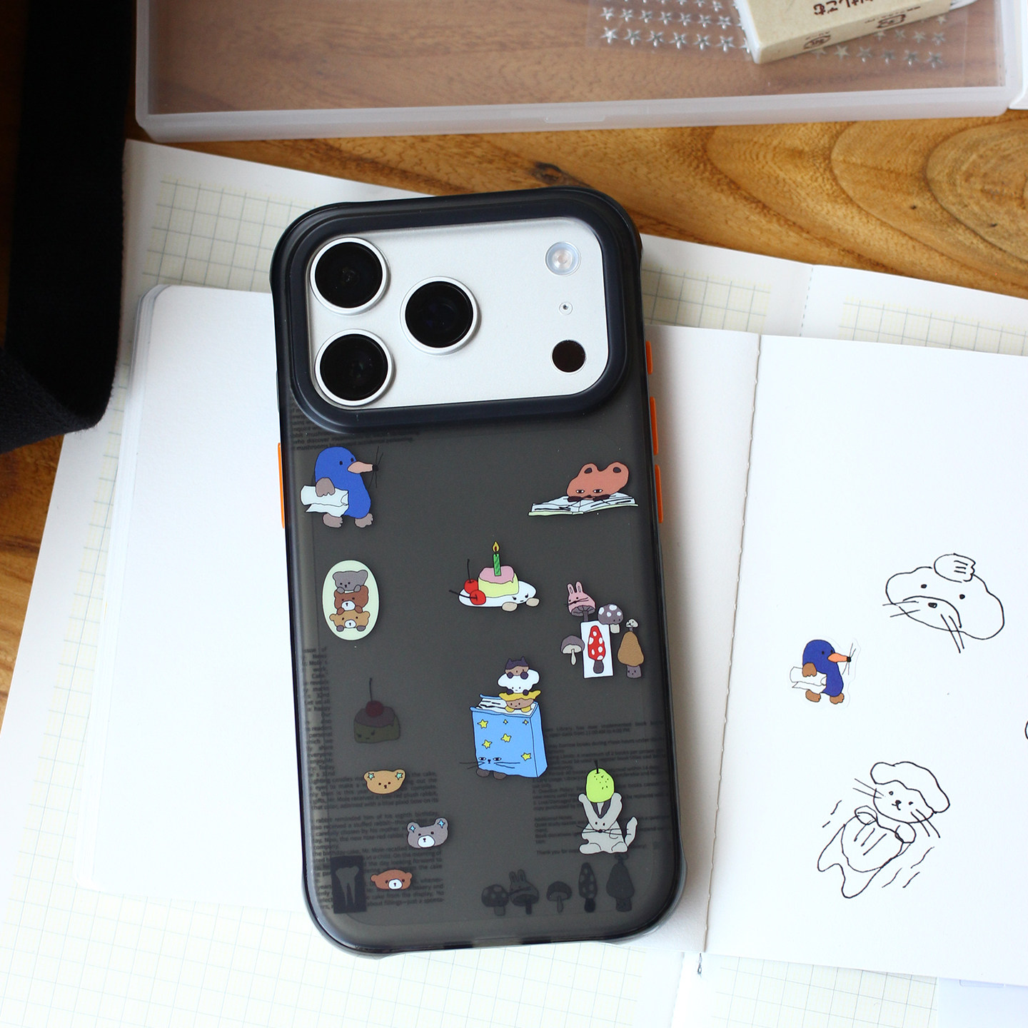 omatl原创小镇日报系列 imd半透黑手机壳 适用于iphone