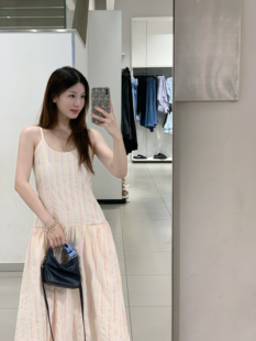 鱼没放 机理感中低腰吊带裙 绑带连衣裙