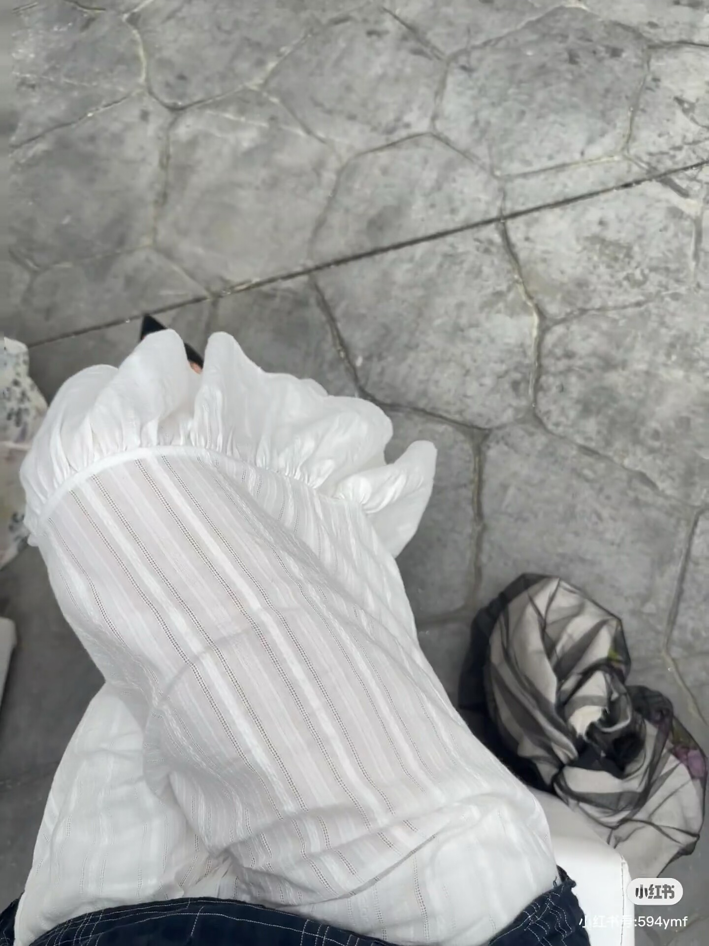 鱼没放 2色 松弛荷叶花边8分裤