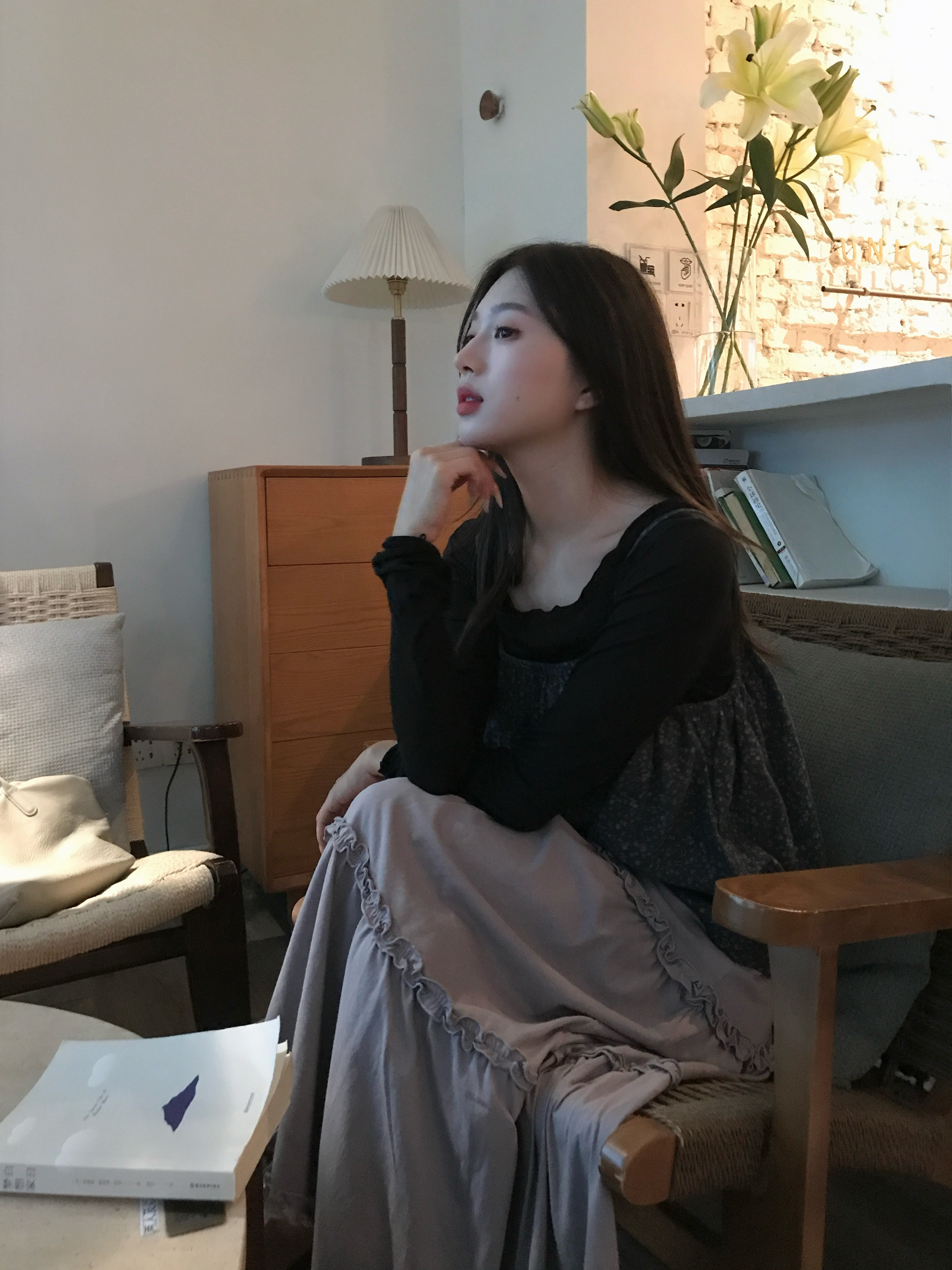 鱼没放 到处都是小细节的黑色打底衫 巨显瘦