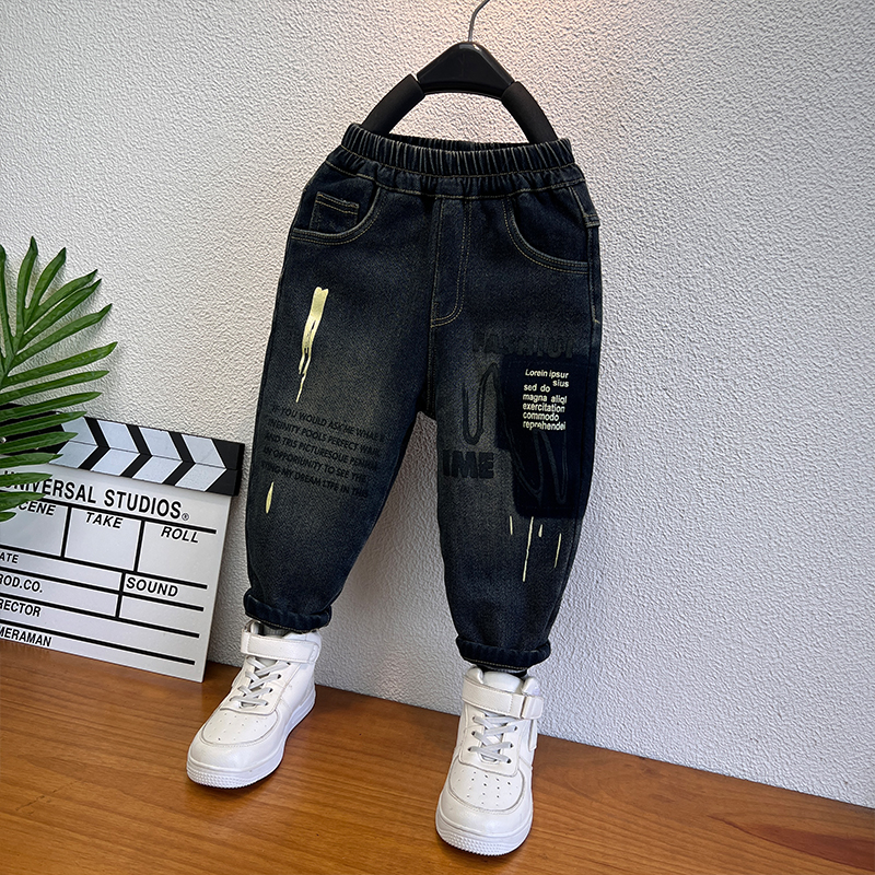 男童冬季潮牌加绒牛仔裤2024新款宝宝裤子一体加厚绒时髦儿童男孩