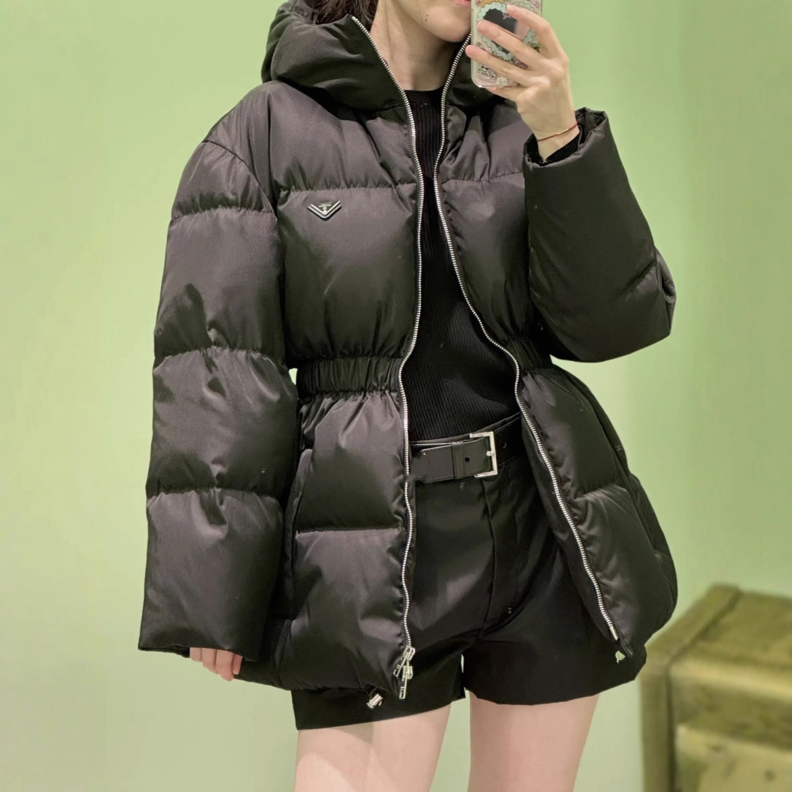 蒙家25 M家新款 Logo徽章翻领拉链长袖羽绒服 女款