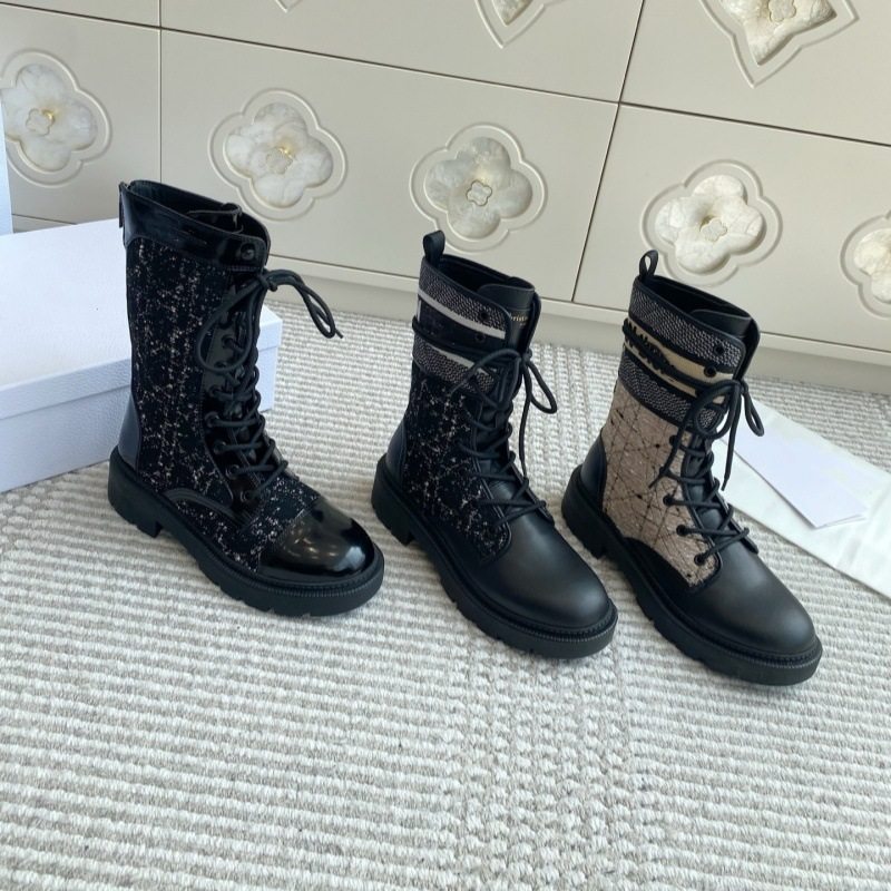 对版秋冬新款进口格纹呢子复古绑带粗跟机车靴马丁靴百搭潮流靴