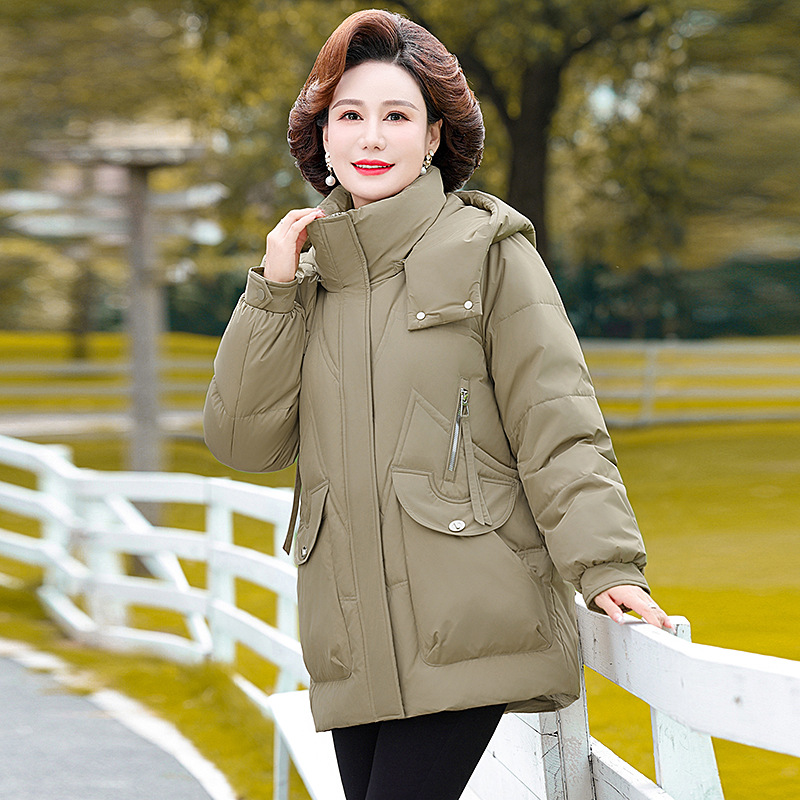 专柜羽绒服女中年妈妈短款2024新款时尚连帽加厚洋气宽松显瘦外套