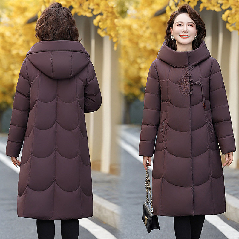 专柜羽绒服女2024年新款中老年长款过膝加厚洋气妈妈冬装外套