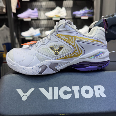胜利羽毛球鞋稳定透气