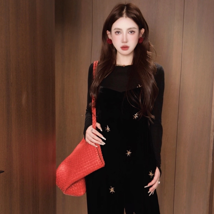 Gyantong郭彦彤 设计感轻奢钉珠背带裤显瘦休闲裤黑色时尚KZ92