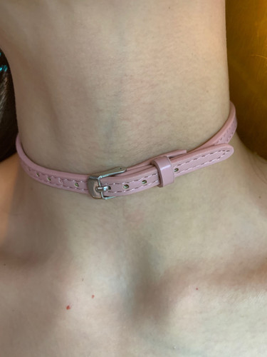 橡皮粉choker项圈女细款高级感锁骨链皮革颈链纯欲辣妹风短款项链