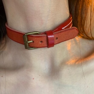 红色皮带扣choker项圈女甜酷辣妹风颈链短款锁骨链y2k亚文化配饰