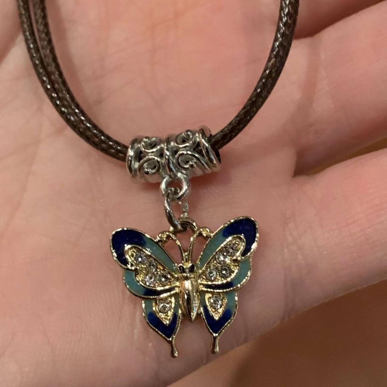 y2k复古蝴蝶吊坠项链皮绳子项圈