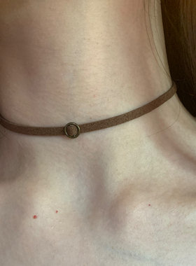 街区辣妹~古铜小圆环咖色麂皮choker简约细颈带废土风锁骨项链潮