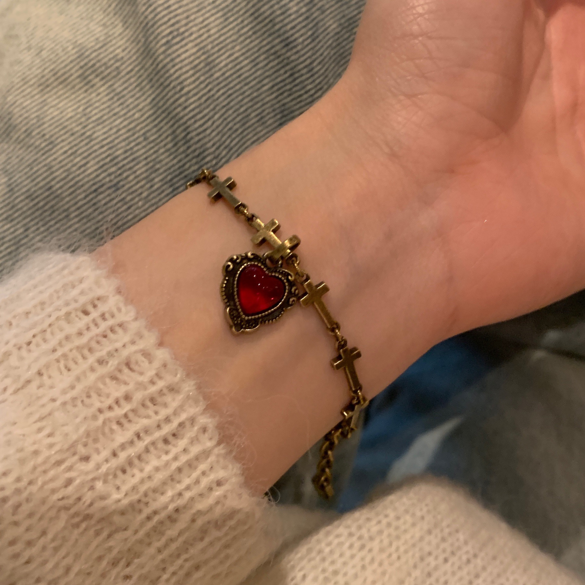 vintage 十字架爱心手链女小众高级感叠戴手饰品独特做旧2025新潮