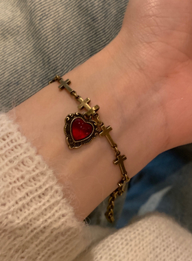 vintage 十字架爱心手链女小众高级感叠戴手饰品独特做旧2025新潮