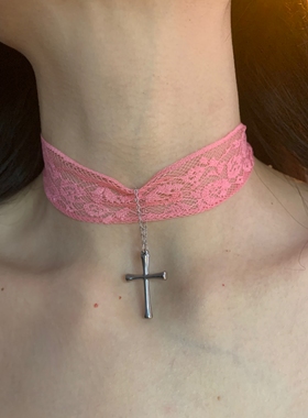 「美人祭 」原创款粉色蕾丝十字架吊坠choker颈链女显白锁骨链潮