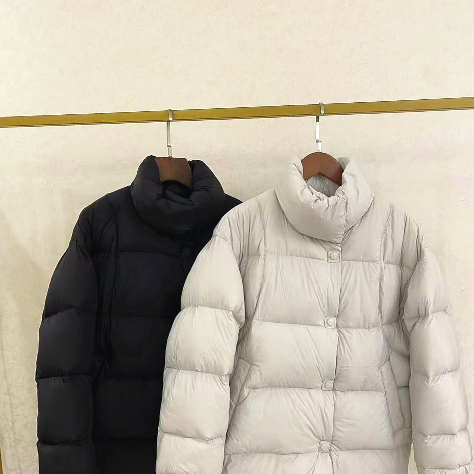“冬日暖融融”90白鹅绒立领软糯简约泡芙羽绒服