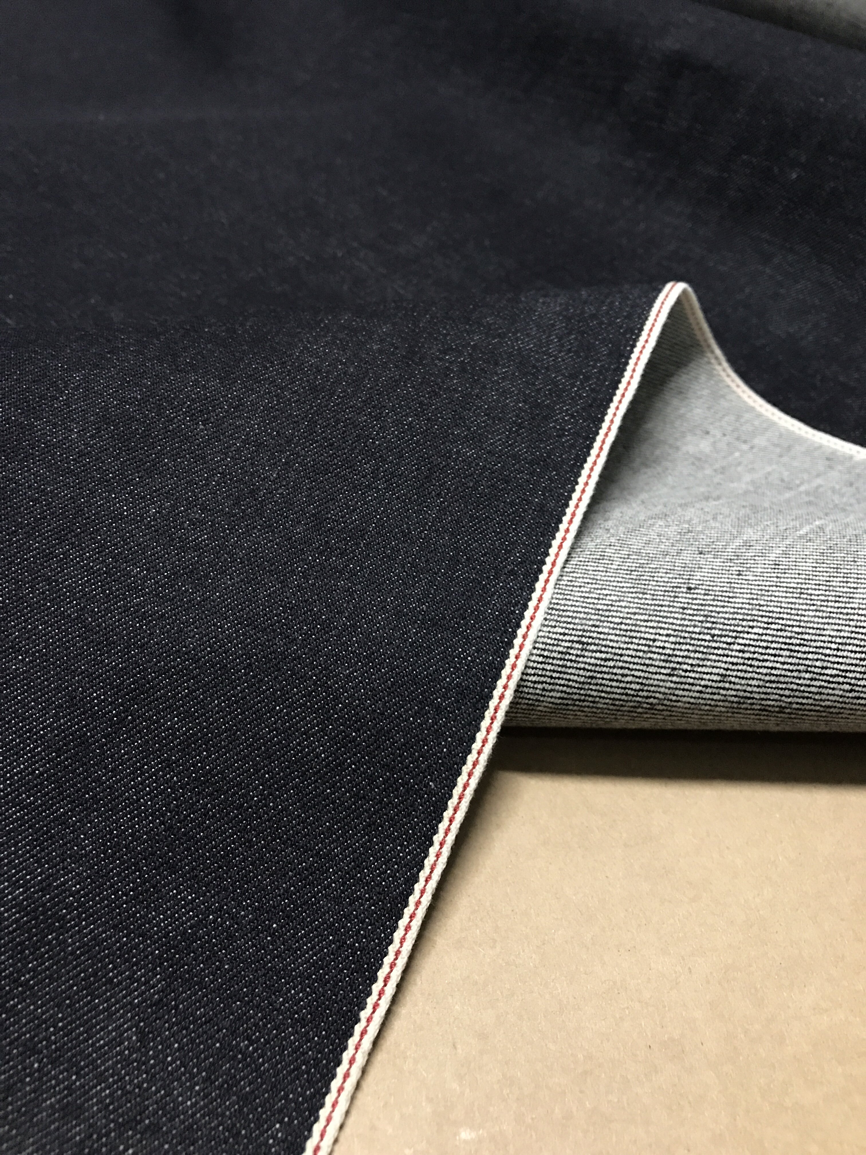 金佳中厚挺括微弹品质感足日本丹宁赤耳原浆黑色红边牛仔布料