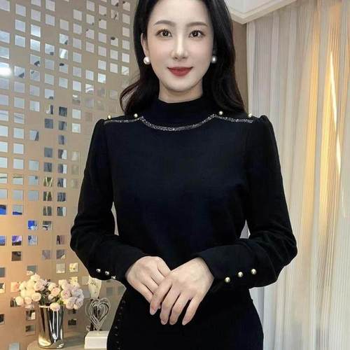 重工钉珠烫钻长袖上衣女冬装新品气质时尚减龄小衫半高领打底衫