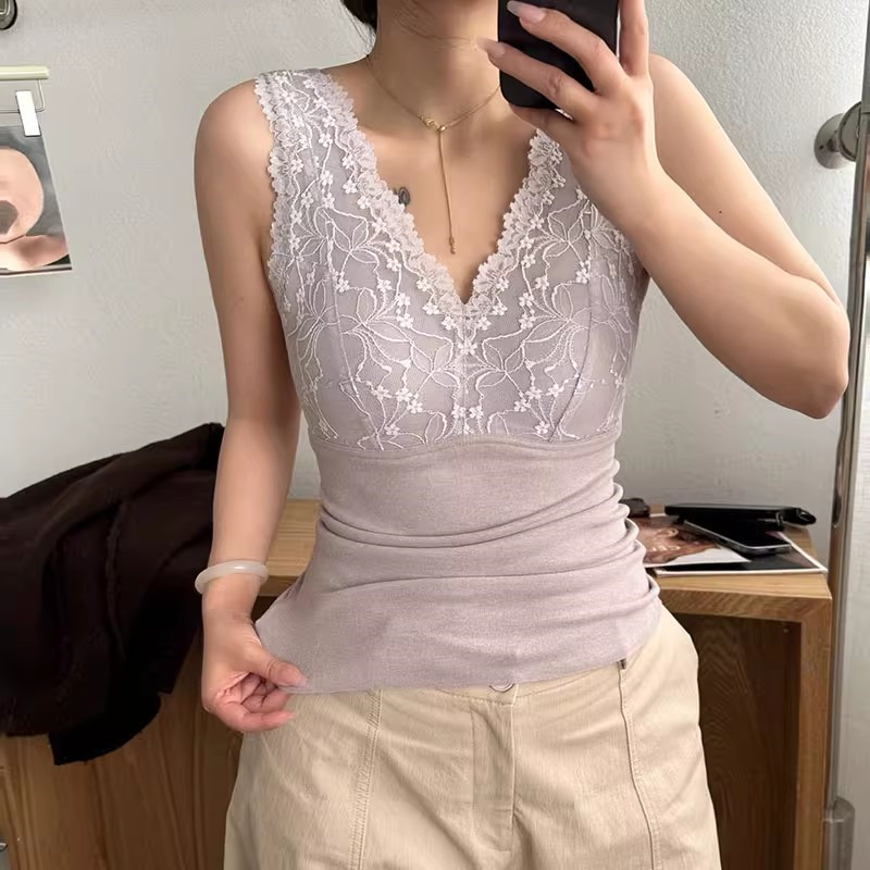 秋冬新品无痕固定杯胸垫羊绒蛋白蕾丝V领保暖背心修身显瘦内搭女