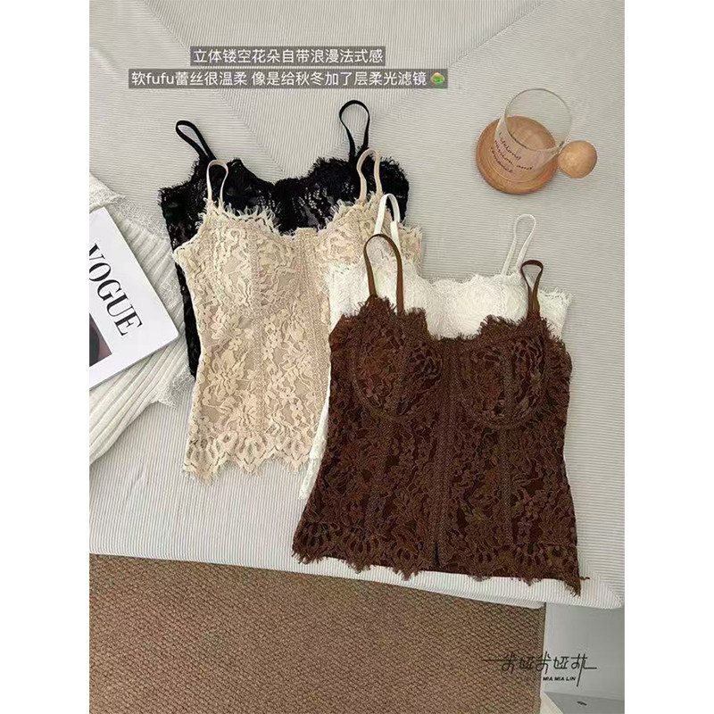 秋冬磨毛法式鱼骨蕾丝雕花吊带背心女士固定杯文胸内搭修身打底衫