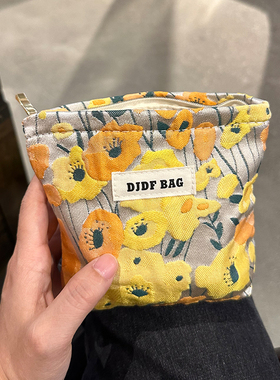 ins新款迷你橙色南瓜花小号化妆包便携帆布补妆包随身小巧口红包