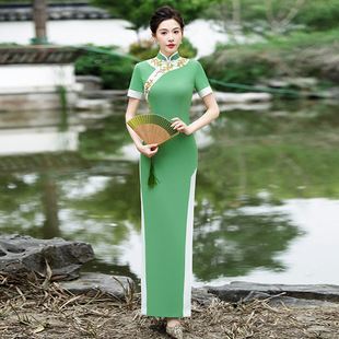 丝绒旗袍今年新款改良年轻款长款走秀高端中式舞台演出服模特队