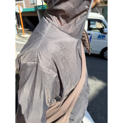 激光排气孔蝉翼皱褶连帽防晒服