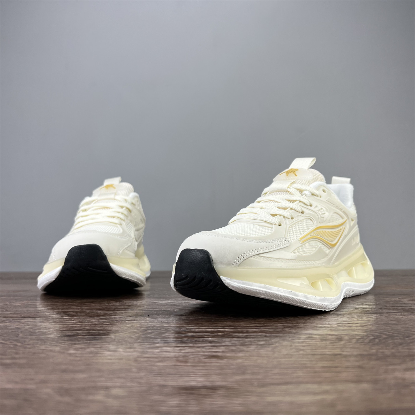 稀缺好货冬季加绒保暖运动鞋男女款爆米花软底轻便防滑百搭跑步鞋