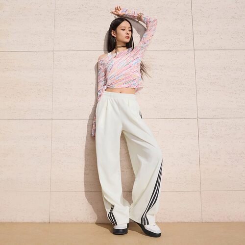 阿迪达斯女子香蕉裤扭扭裤KR7593