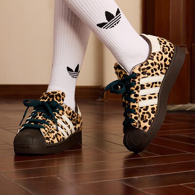 三叶草女子豹纹板鞋KI4203