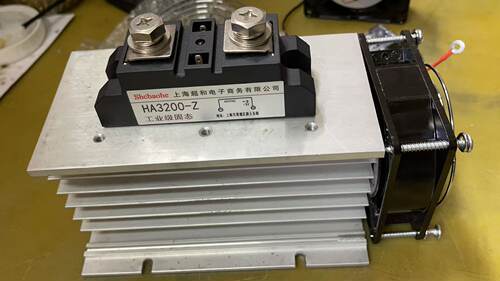 高品质HA-3200Z固态继电器带底座风扇散热器模块