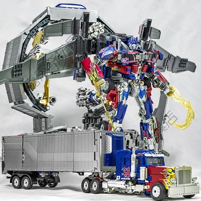 擎天柱合金机器人变形玩具金刚男