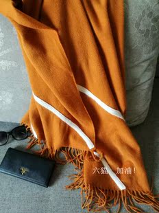 原单品牌围巾亏本清仓橙桔黄色披肩女衬肤色搭配焦糖黑白蓝色大衣