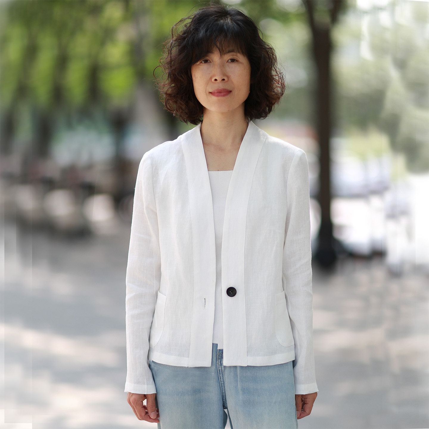2026秋季新品新中式纯亚麻小香风短款西装夏季外套白色防晒女通勤