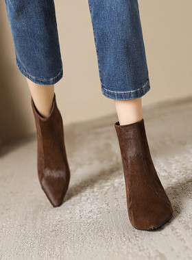 短筒皮靴春秋单靴尖头粗跟高跟短靴女咖啡色棕色靴子真皮女靴RJBM