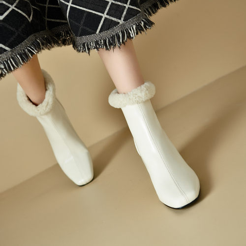 冬季皮靴米白色靴子厚绒粗跟高跟短靴女棉靴毛毛靴短筒真皮女靴MK