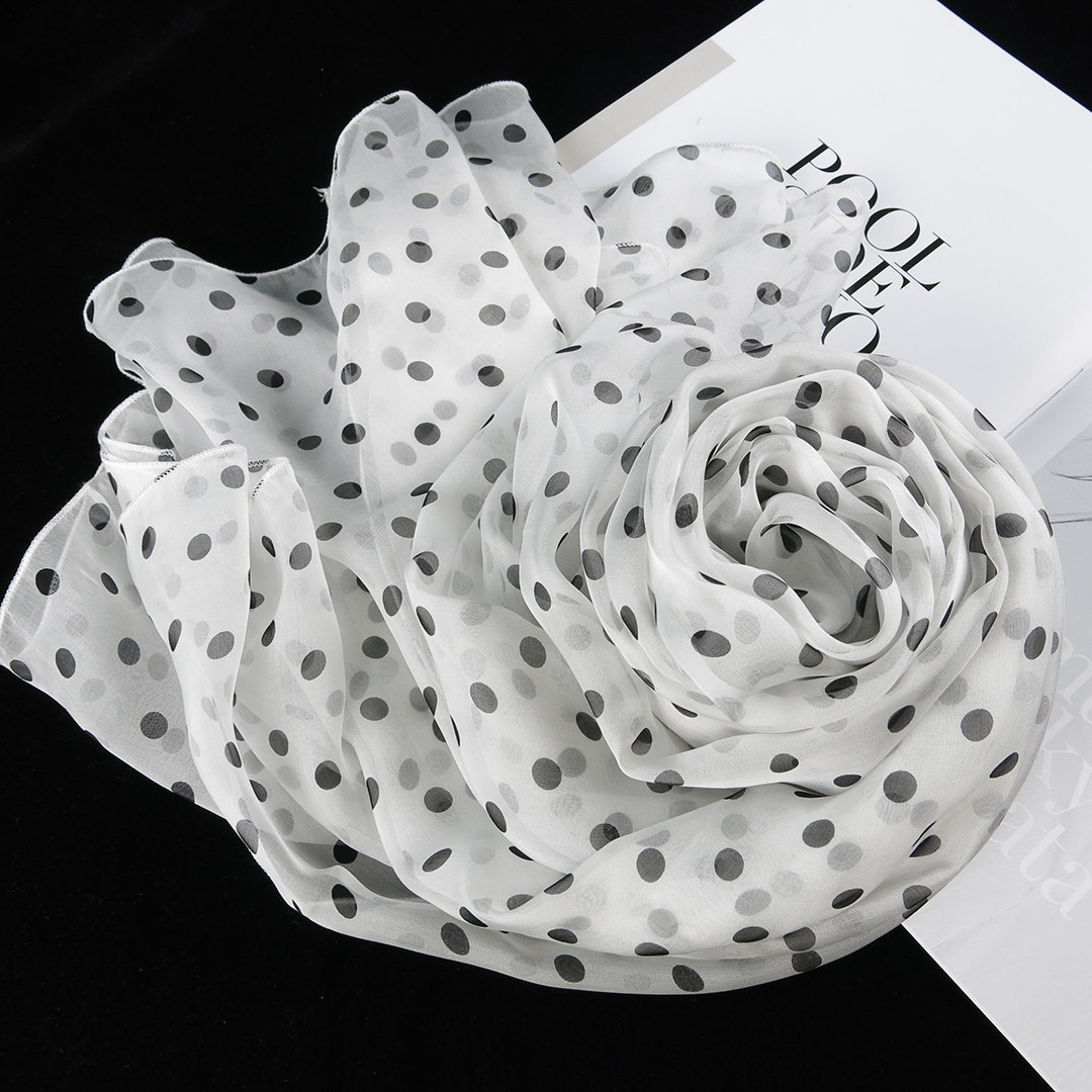 迷人！波点桑蚕丝围巾！超级百搭