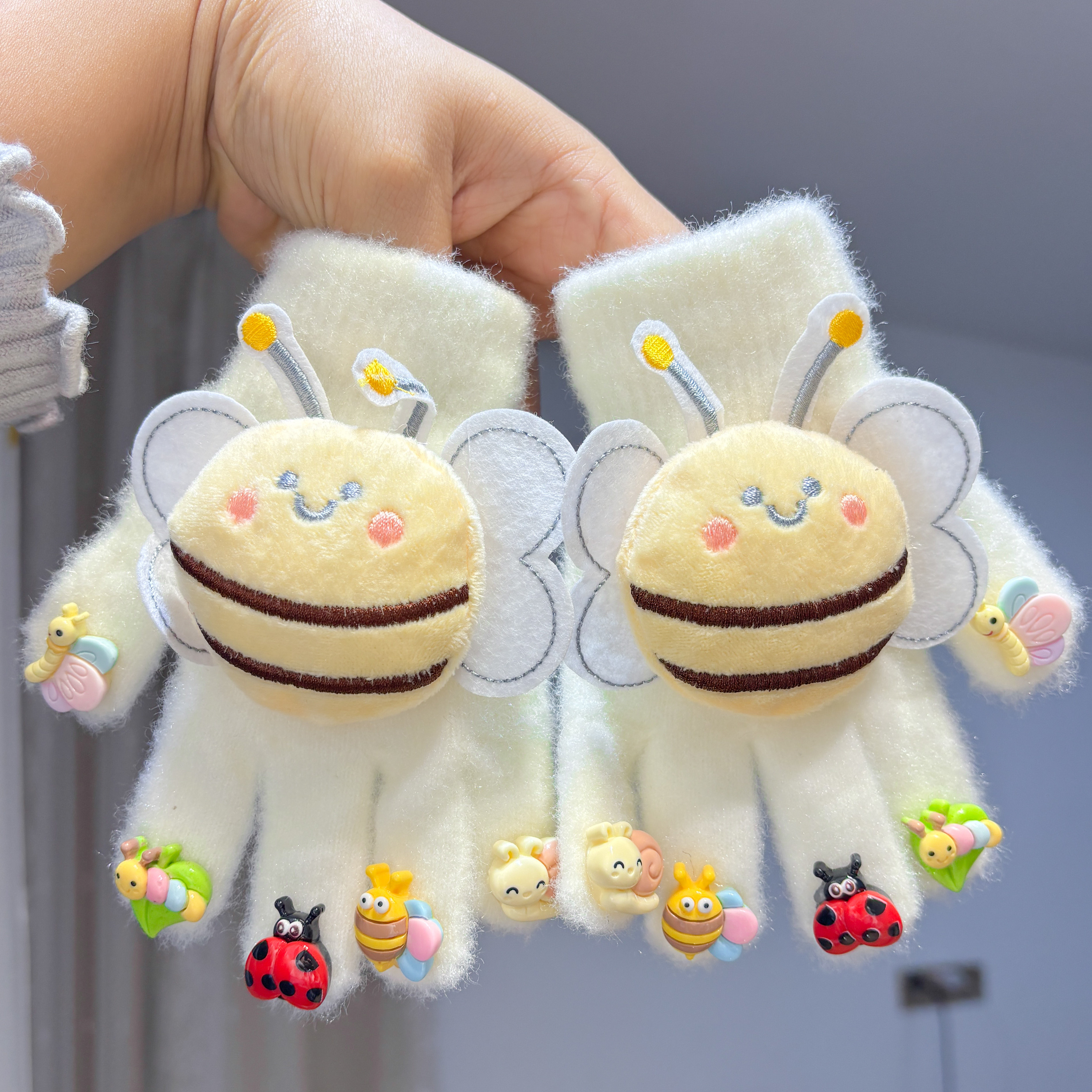 2026新款小蜜蜂动物儿童手套女冬季保暖可爱卡通分五指带美甲手套,童装/婴儿装/亲子装,手套,淘宝优惠券,粉丝福利购,淘宝优惠卷