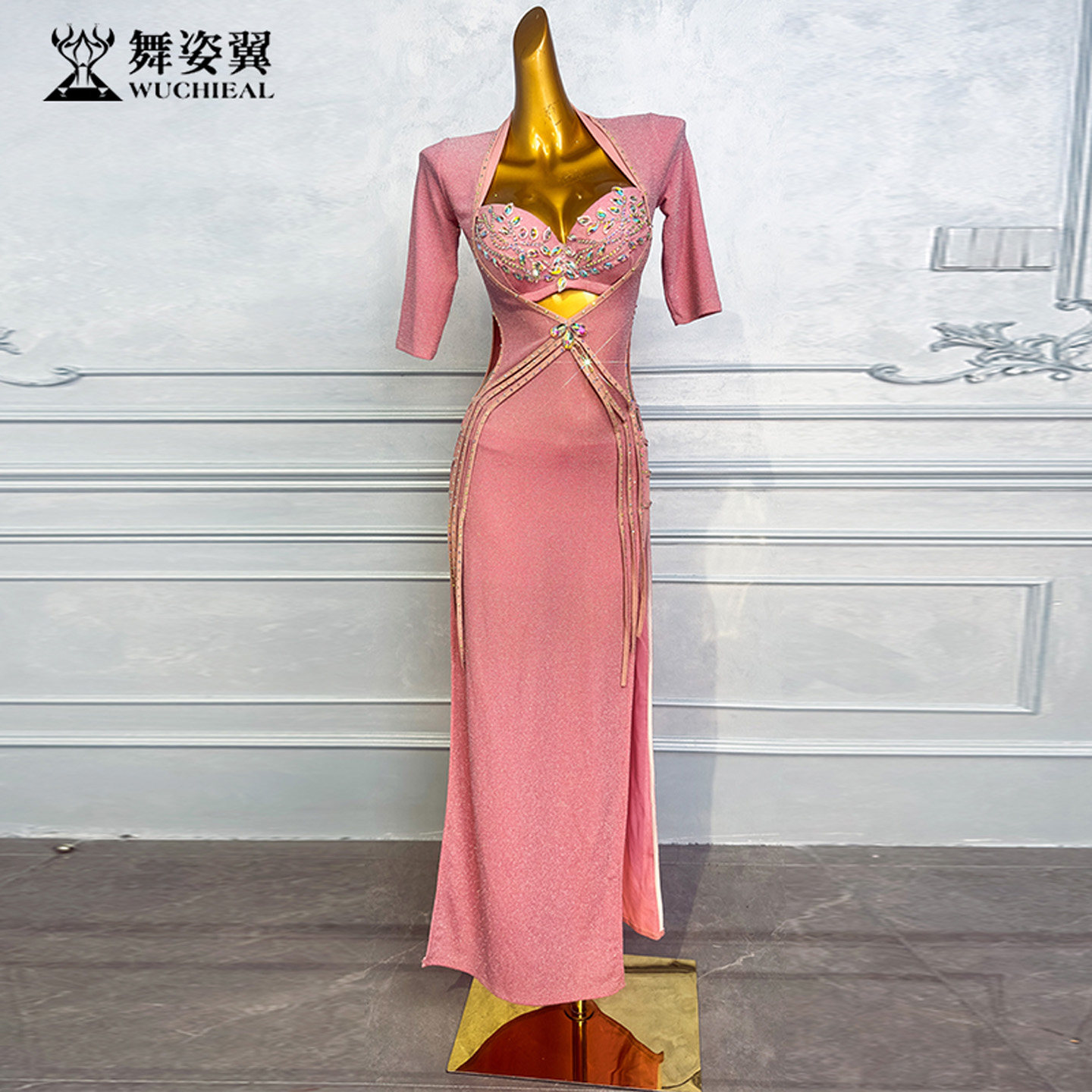 粉色重工烫钻闪光布肚皮舞表演出服2026新款性感闪光袍子东方舞服
