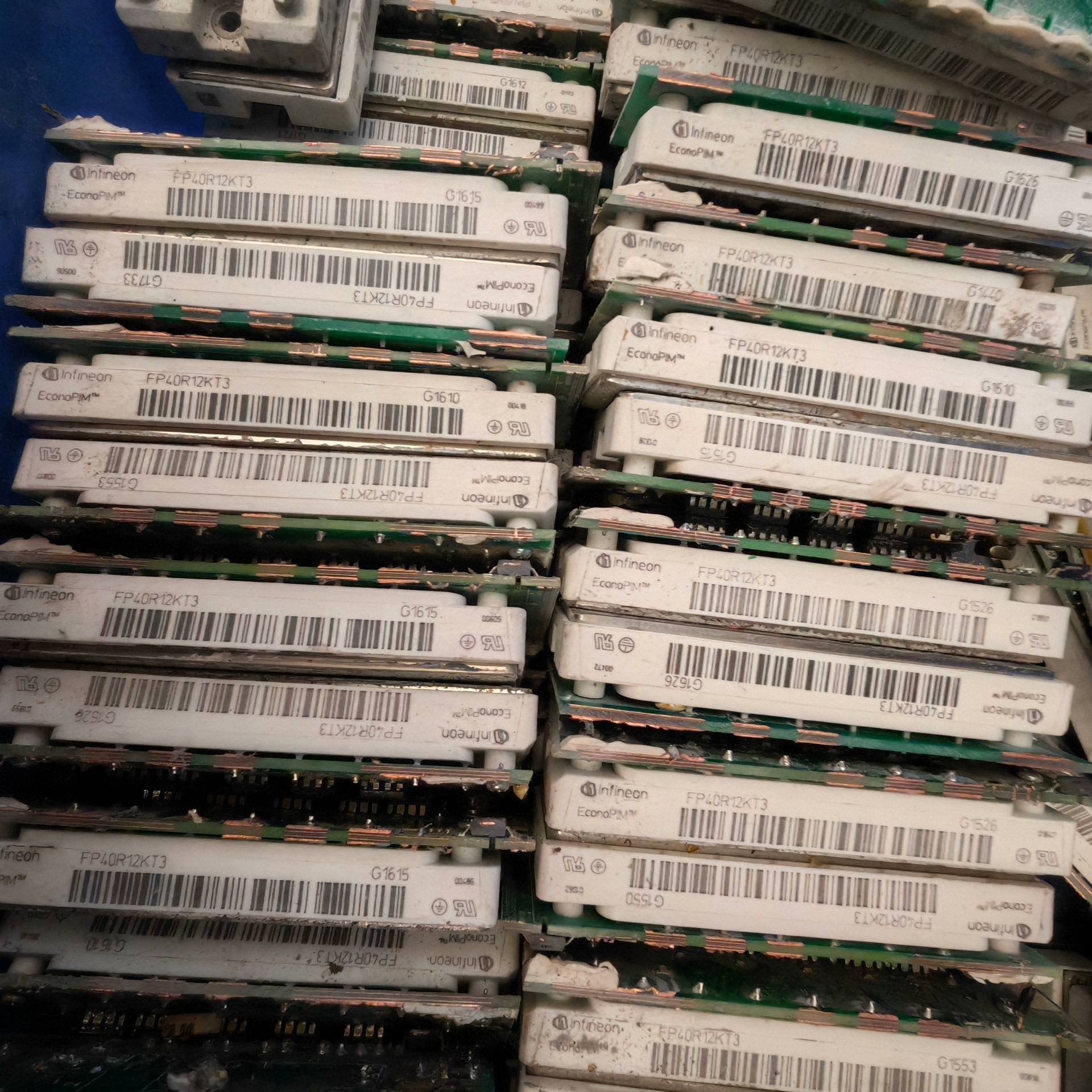 FP40R12KT3 FP40R12KT3 FP40R12K议价 也可为维修！！