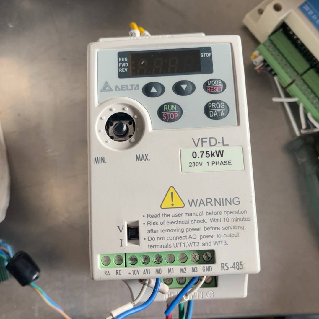 台达变频器，VFD007L21A，2议价 也可为维修！！